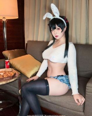 《美丽小蜜桃2》电影